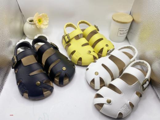 🔥2025 夏季爆款来袭‼️‼️ 【AFJI高品质设计款魔术贴皮质感凉鞋888】🏆轻奢质感，✅触感细腻柔软，✅耐磨耐脏 📍专为萌娃打造的高品质设计款魔术贴皮质感童鞋凉鞋💕 商品图1