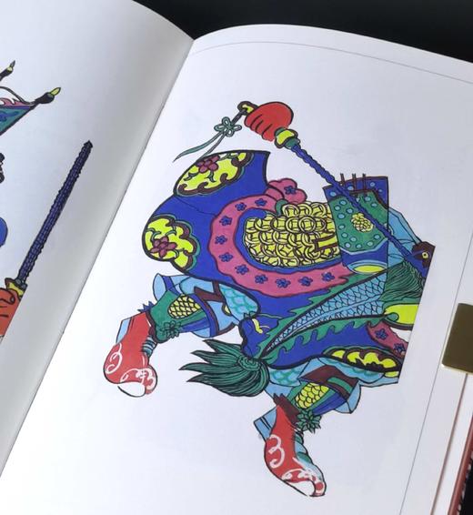 刷边特装本：《民艺之美：中国传统民俗图样》，32开，函套精装，[日]本山桂川绘著，九州出版社2025年4月一版一印，352页，定价88，售价88元。 商品图10