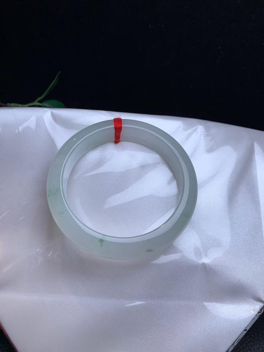 612958，56冰飘花手镯，冰底清爽，版型好，整体干净秀美。飘清新灵动花色 商品图4