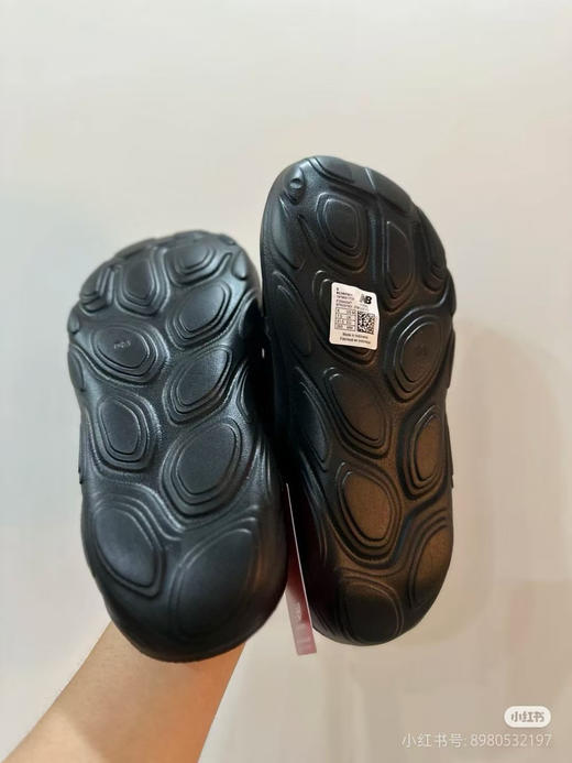 原单正品新百伦NB拖鞋 户外凉鞋舒适百搭防滑防磨一字拖鞋
size: 7-11 (40 41.5 42.5 44 45)
黑白两色 商品图3