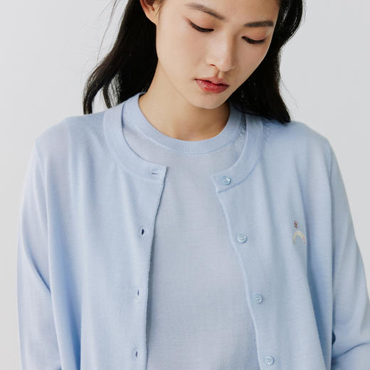 东黎 • 岛屿假日—云端芭蕾 桑蚕丝山羊绒女士春夏精纺圆领刺绣烫钻开衫 5152 商品图5