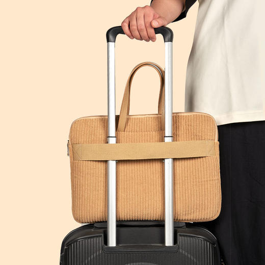 大英博物馆 巴斯特系列 萌猫刺绣手提包 电脑包 商品图2