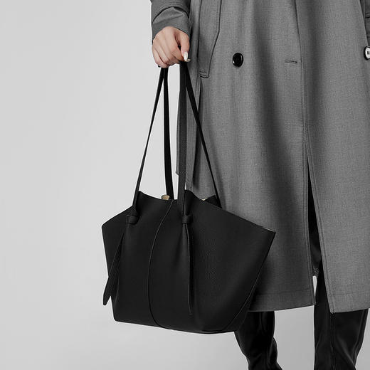 【预售3天】大容量托特包女包时尚蝙蝠包百搭通勤大包手提翅膀包GZ2802 商品图3