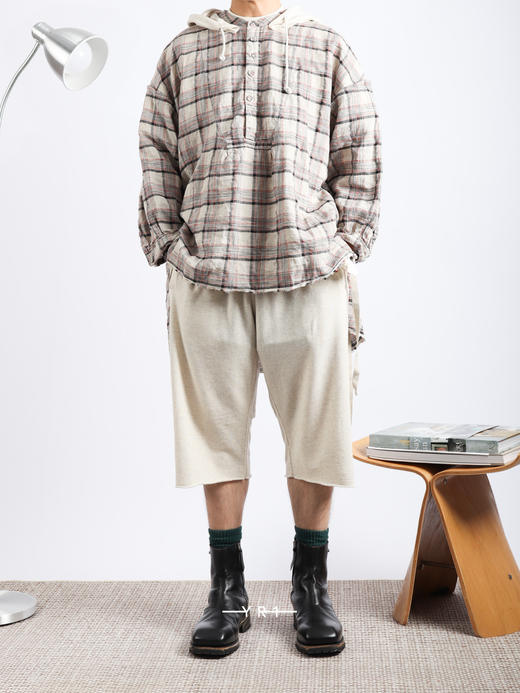 Undercover | 无脸人贴标短裤 商品图1