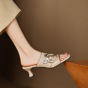 【预售5天】山茶花羊皮拼色中跟一字凉拖鞋女夏外穿时尚粗跟凉鞋LD&7392