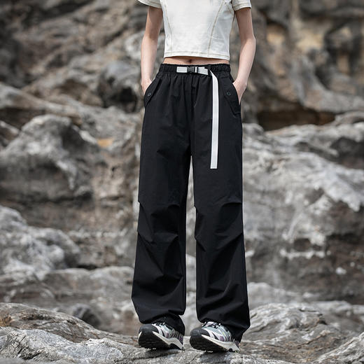 LUCKY DEER情侣款防泼水时尚伞兵裤 商品图3