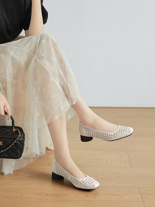 515-3 烘干 优雅方头 柔软镂空羊皮 3cm暴走粗跟 夏天凉快的单鞋 号很足我穿36 35-40 商品图6