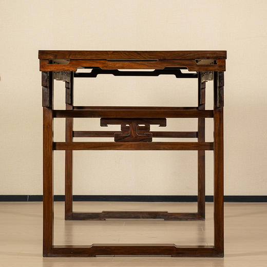 清	红木攒接拐子纹画案 商品图4