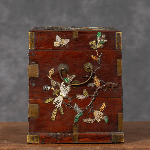 清早期	黄花梨百宝嵌多子多福多寿三多图平顶官皮箱 商品图3