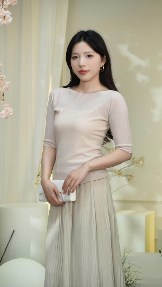 蓝L1臣禾	（小胸显大）一字领针织T 水波纹无缝短袖上衣	JZ252050875 商品图6