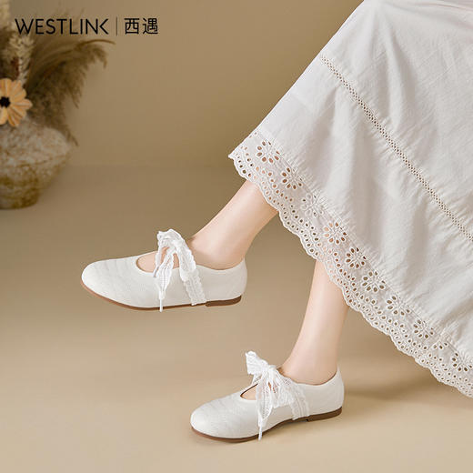 西遇平底芭蕾鞋女新款运动休闲蕾丝系带软底玛丽珍鞋银色单鞋V1156741 商品图3