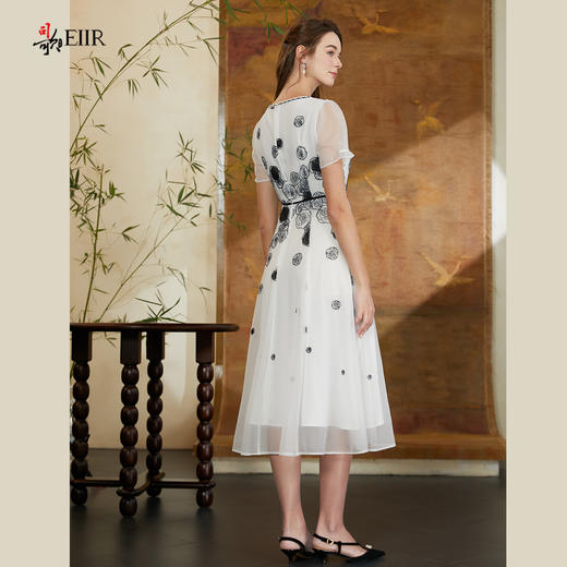 司歌绣花渐变短袖黑白裙连衣裙A911187X 商品图3