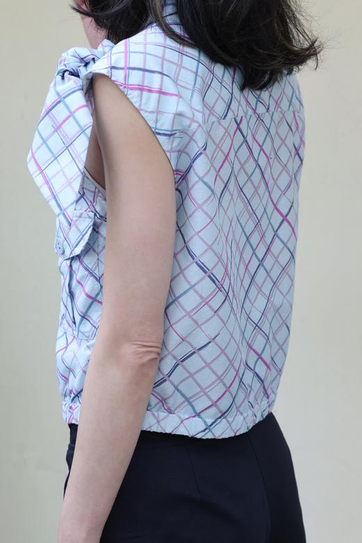 TYNVIE 肩部系带无袖工装夹克-格纹印花 商品图7