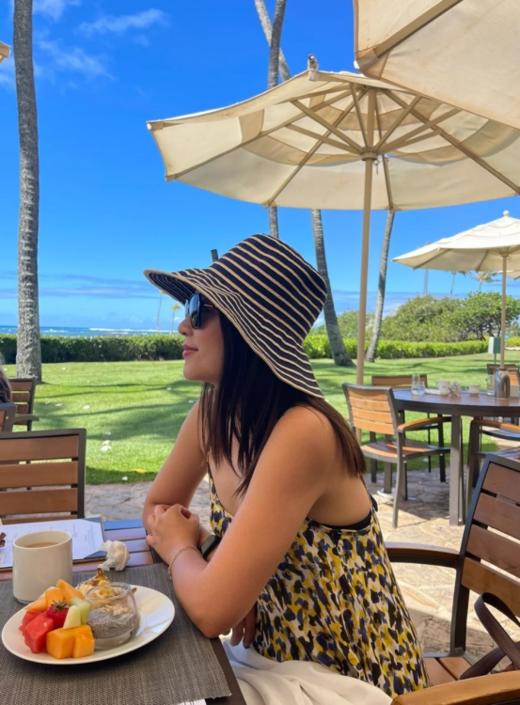 💕姐妹们！挖到宝了！最近入手的这顶🤩 【法式复古经典条纹大帽防晒帽】 ，🌈戴上直接变身巴黎街头的氛围感美人👒，被 N 个路人追着问链接！ 商品图2