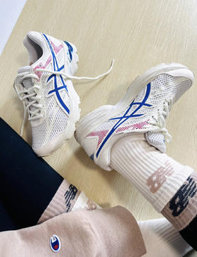 【专属】人气大爆款#Asics亚瑟士GEL-FLUX 4缓震透气跑步运动鞋，我的妈呀，第一眼就被深深种草了！