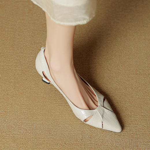 OLD 7770法式尖头大码镂空尖头浅口单鞋一字带浅口优雅气质时装凉鞋 商品图2