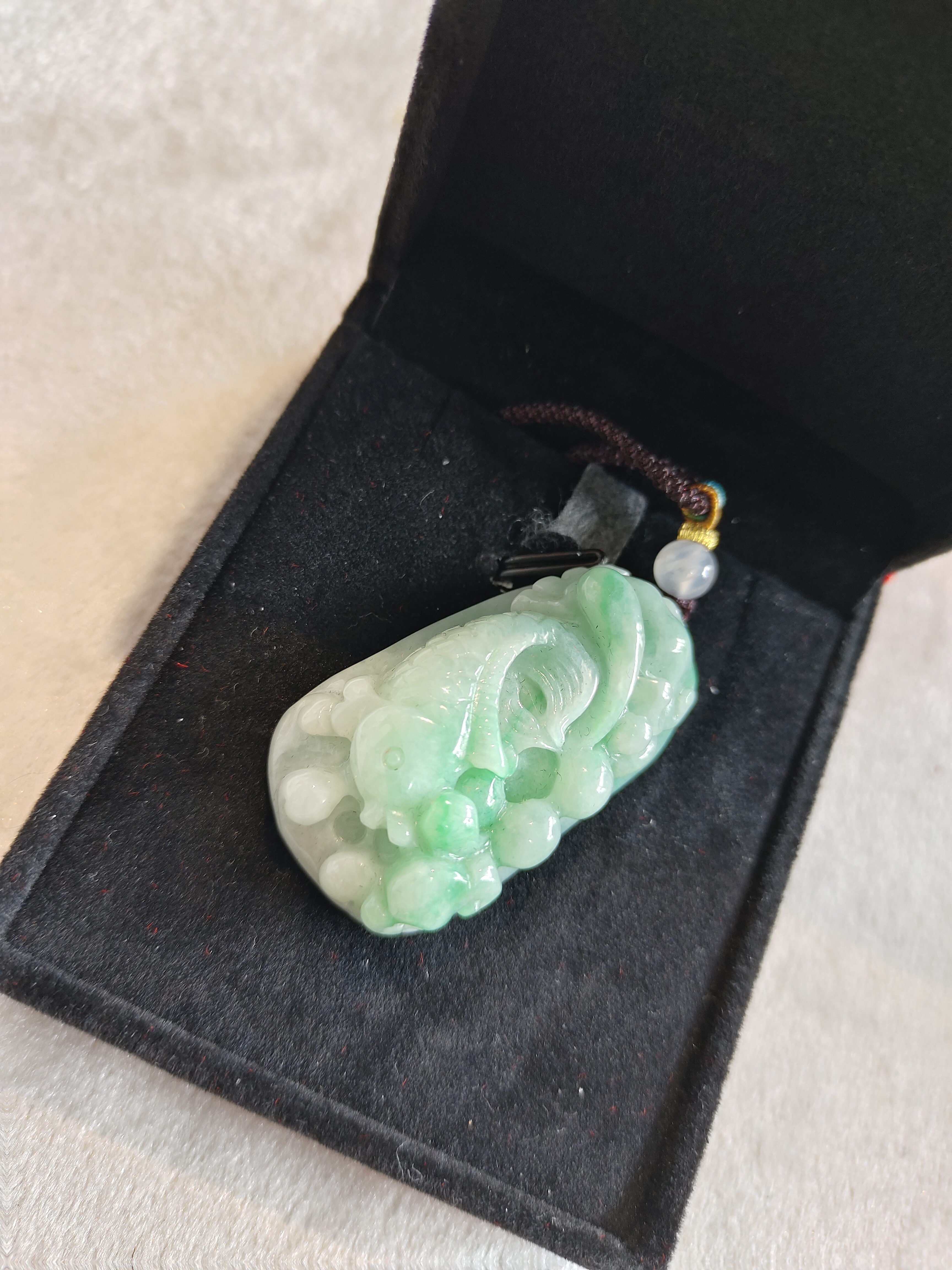 翡翠锦鲤 款式一（尺寸4.5X2.5cm）