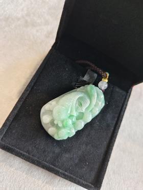 翡翠锦鲤 款式一（尺寸4.5X2.5cm）