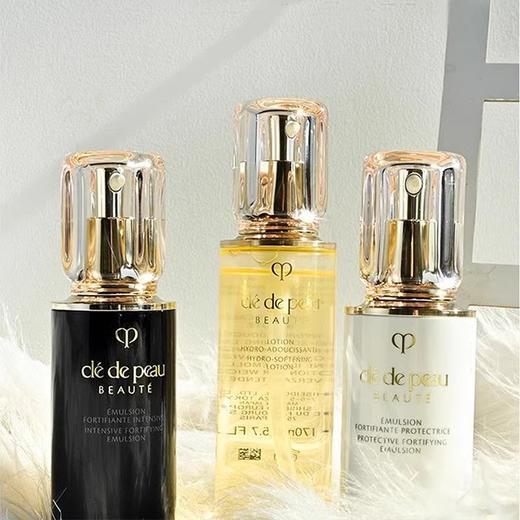 【保税仓直发·全球购·蚂蚁链可扫码溯源】CPB肌肤之钥光采赋活水乳三件套 水(湿润型)170ml/瓶+日防护乳125ml/瓶+夜防护乳125ml/瓶【爆款专属】『此链接商品请分开拍单-合并下单不发货』 商品图7