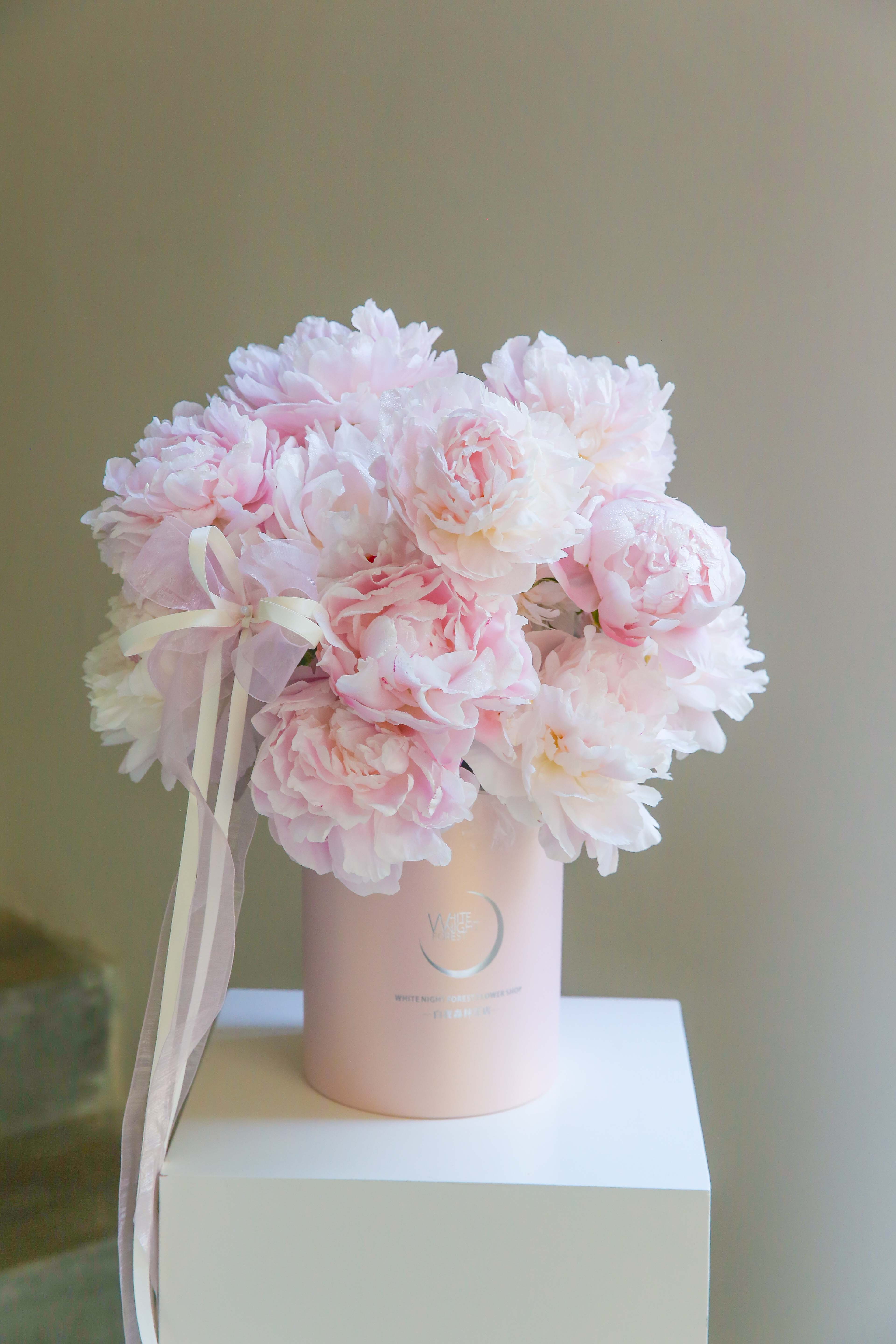 法式芍药花桶抱抱桶