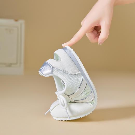 西遇夏季网面德训鞋女新款百搭平底小白鞋透气轻便薄底运动鞋K1256837 商品图1