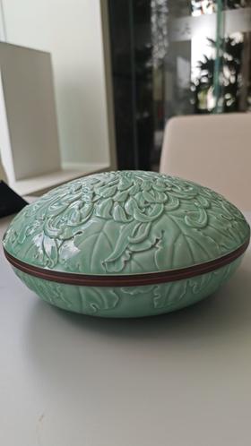 菊花帝玺印泥盒（淡梅子青）