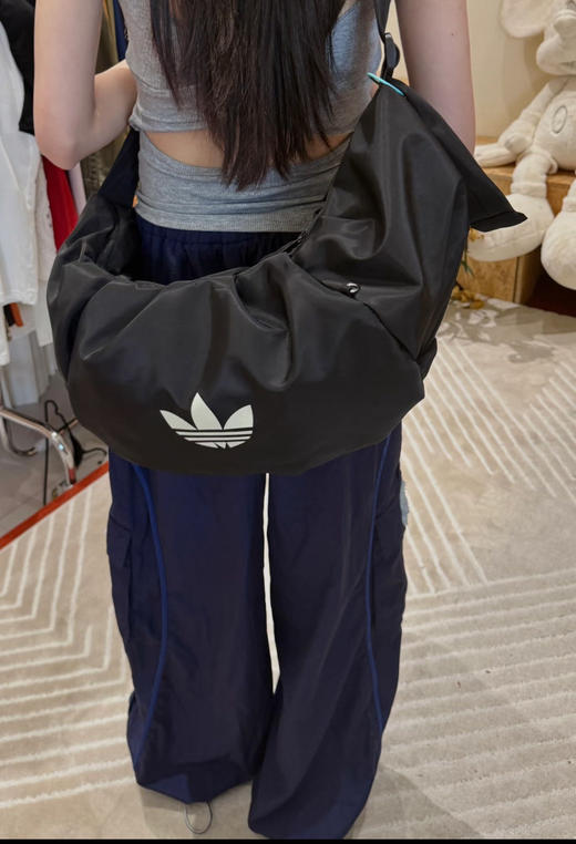 时髦精𝐀滴云朵牛角包 商品图3