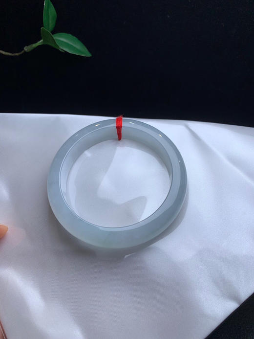 612955，57白月光手镯。清新白月光，清清爽爽，干净细腻，很秀气 商品图4