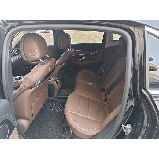 奔驰 E级 改款 E 200L运动型【长租-北京】 商品图6