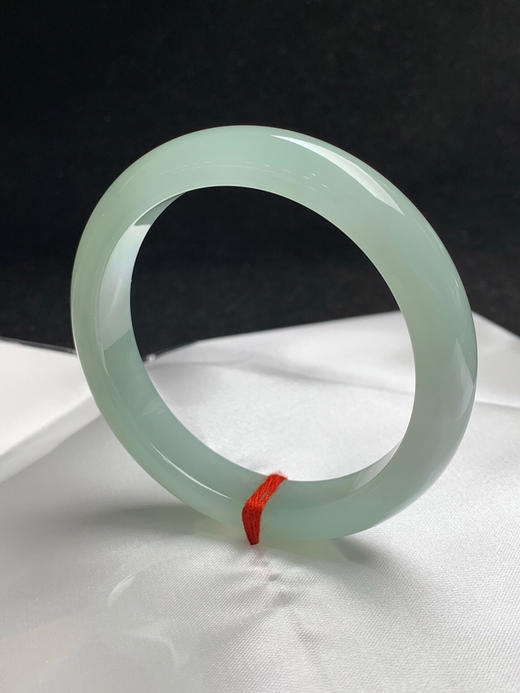 612961，56圈口，冰晴葡萄肉正圈平安镯，种老水足，冰润有光感，颜色清爽 商品图2