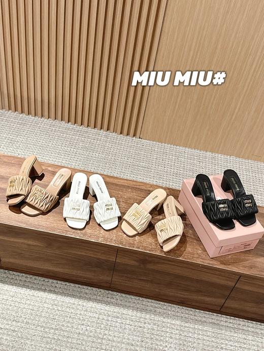 缪缪 新款褶皱猫跟拖 根高5.5cm（HC） 商品图1