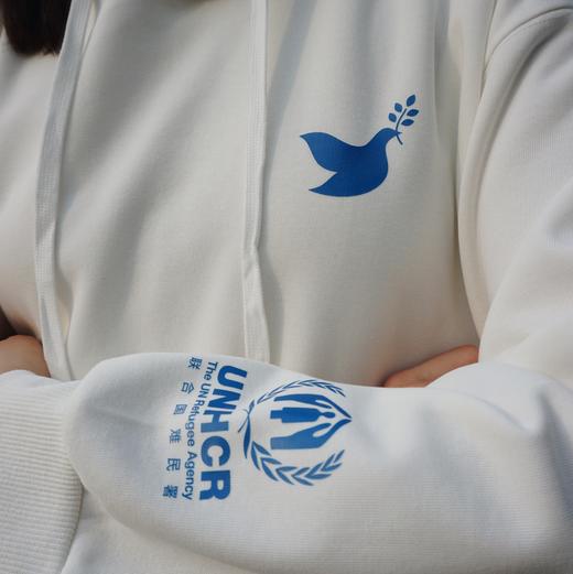 一份心意：“有爱无难”连帽衫 商品图3