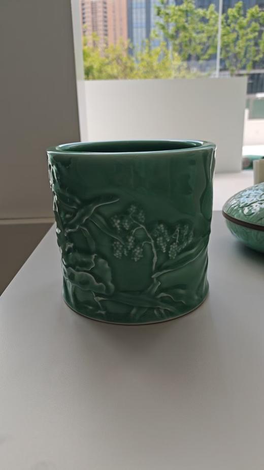 风荷大笔筒（梅子青） 商品图0