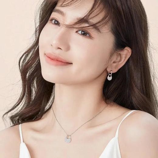 FANCI 范琦 锁幸系列 相见欢项链 满钻镶嵌白色锆石吊坠 小众平安锁设计锁骨链 商品图3