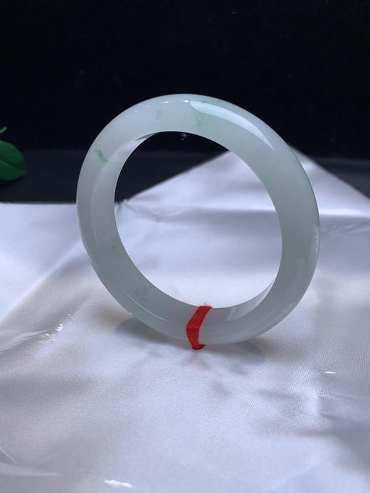 612958，56冰飘花手镯，冰底清爽，版型好，整体干净秀美。飘清新灵动花色 商品图3