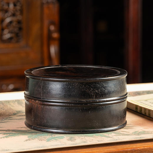 清	紫檀整挖圆形盖盒 商品图2