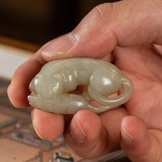 清	玉雕猫衔鼠挂件 商品图2