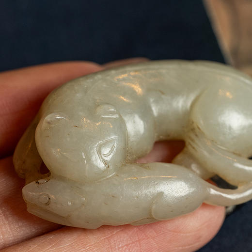 清	玉雕猫衔鼠挂件 商品图4