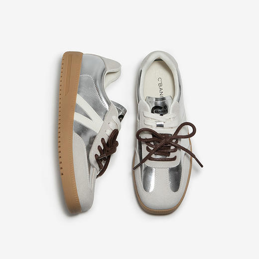 千百度厚底复古德训鞋女款轻便时尚休闲鞋舒适运动鞋A25108739 商品图4