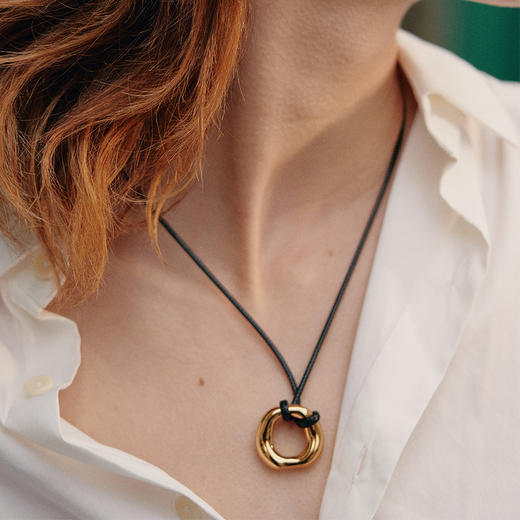 【翟潇闻&弦子同款】Lagomist拿铁系列 | 金/银牛奶毛衣吊坠 商品图6