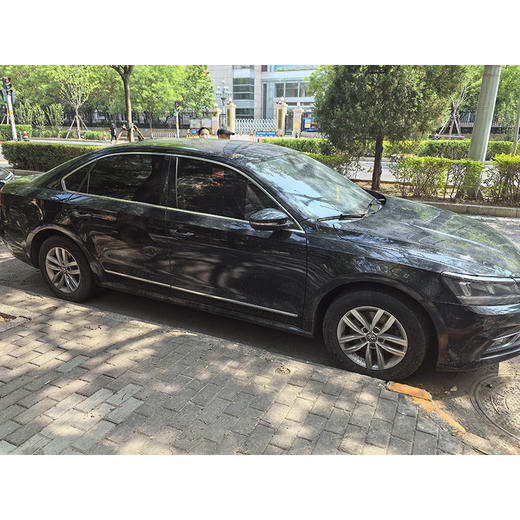 大众 帕萨特 1.8TSI 自动尊荣版【长租-北京】 商品图2