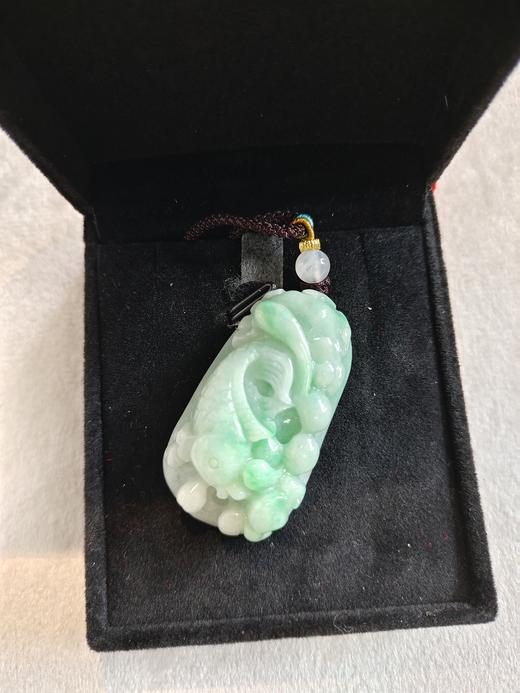 翡翠锦鲤 款式一（尺寸4.5X2.5cm） 商品图1