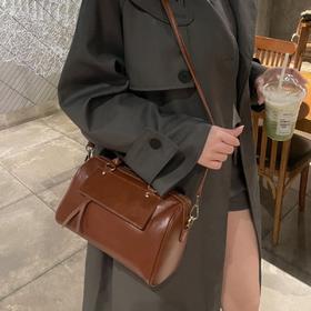 【预售3天】时尚轻便斜挎手提小包包女新款大容量波士顿枕头包DS251