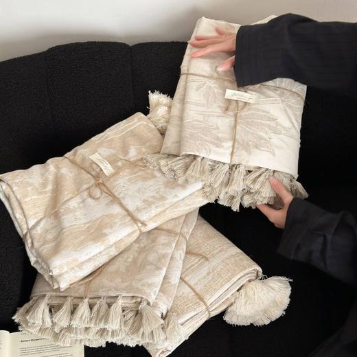 自然醒回归本真棉麻系列盖毯抱枕剪花流苏侘寂风高级感肌理纹提花午睡沙发巾空调休闲毯子MT 商品图11