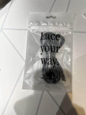 【云粉节】  【新品】7楼 NewBalance运动休闲时尚潮流鞋带 吊牌价：19.9元