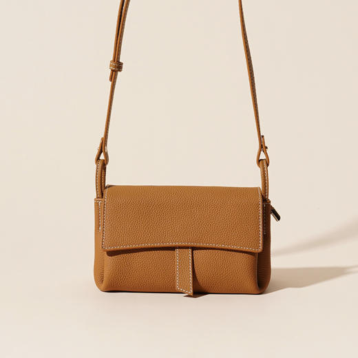 【预售3天】2025新款百搭简约纯色小众高级感单肩斜挎包YN3311 商品图0