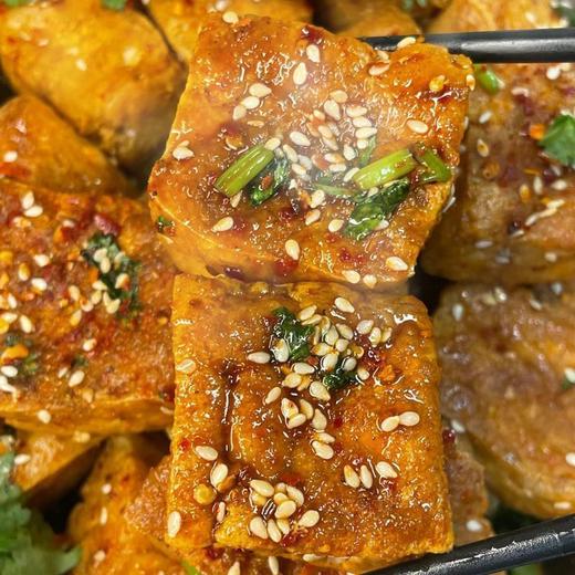 【香辣过瘾❗四川香辣豆干】舌尖上的美味，香辣豆腐腩，满口爆汁滋味浓郁，满足您挑剔的味蕾，麻辣油炸豆腐干，下午茶零食网红休闲解馋追剧小吃L 商品图2