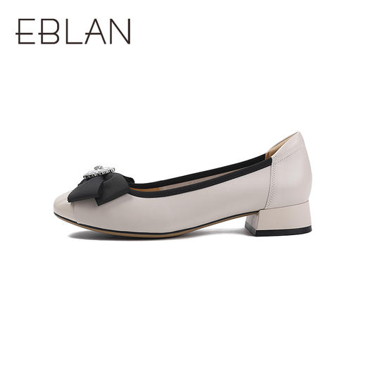 伊伴秋季甄选牛皮鞋面温婉饰扣单鞋B25401720 商品图1