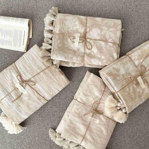 自然醒回归本真棉麻系列盖毯抱枕剪花流苏侘寂风高级感肌理纹提花午睡沙发巾空调休闲毯子MT 商品图12