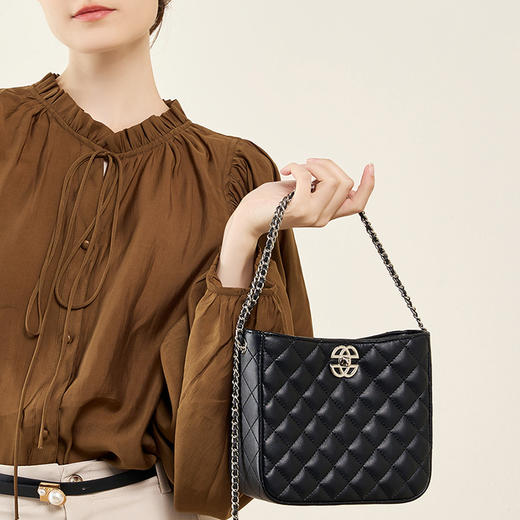 【预售3天】新款通勤链条包水桶包小方包小香风单肩包高级感女包斜挎包GZ2612 商品图1